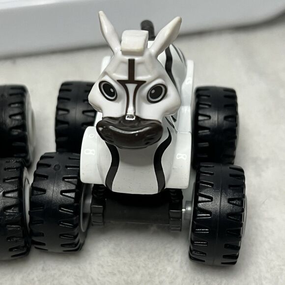 Blaze and the Monster Machines Diecast Animal Truck Lot Gasquatch Bighorn Zebra - Picture 4 of 14